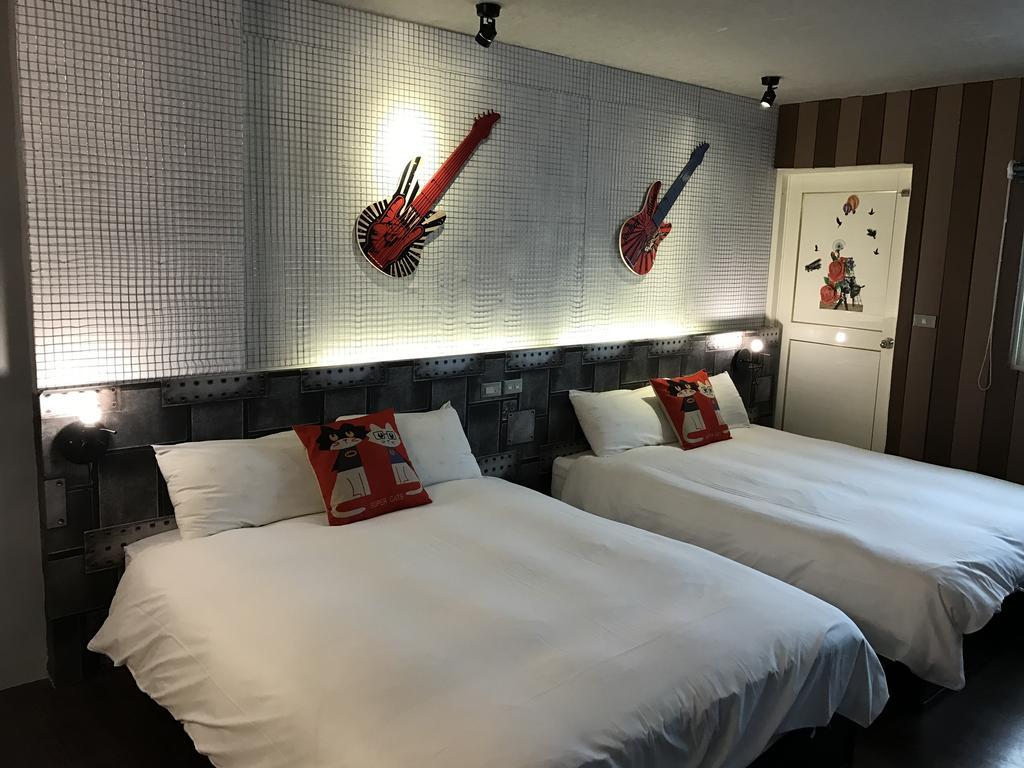 First Place B&B Hualien stad Exteriör bild