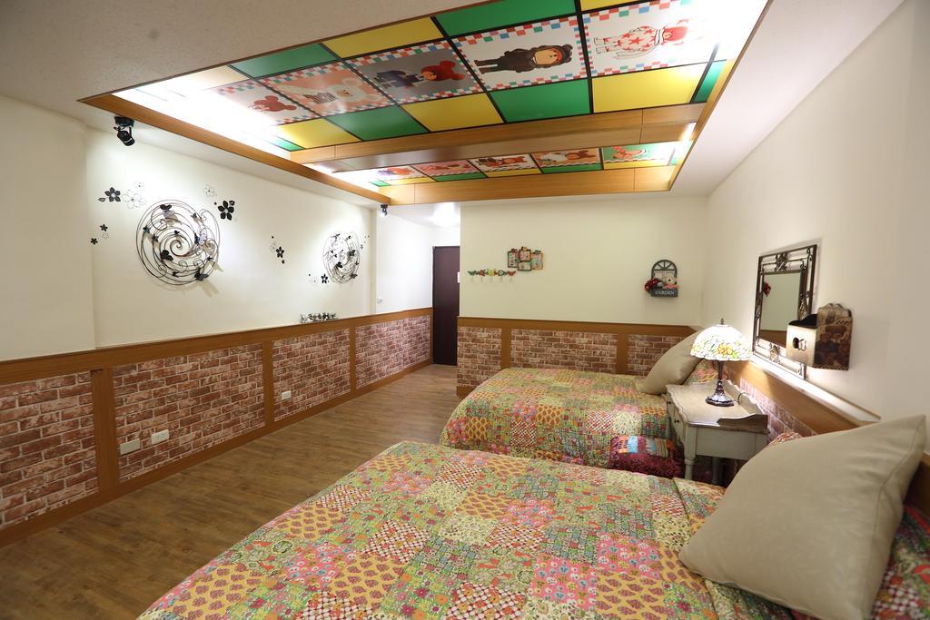 First Place B&B Hualien stad Exteriör bild