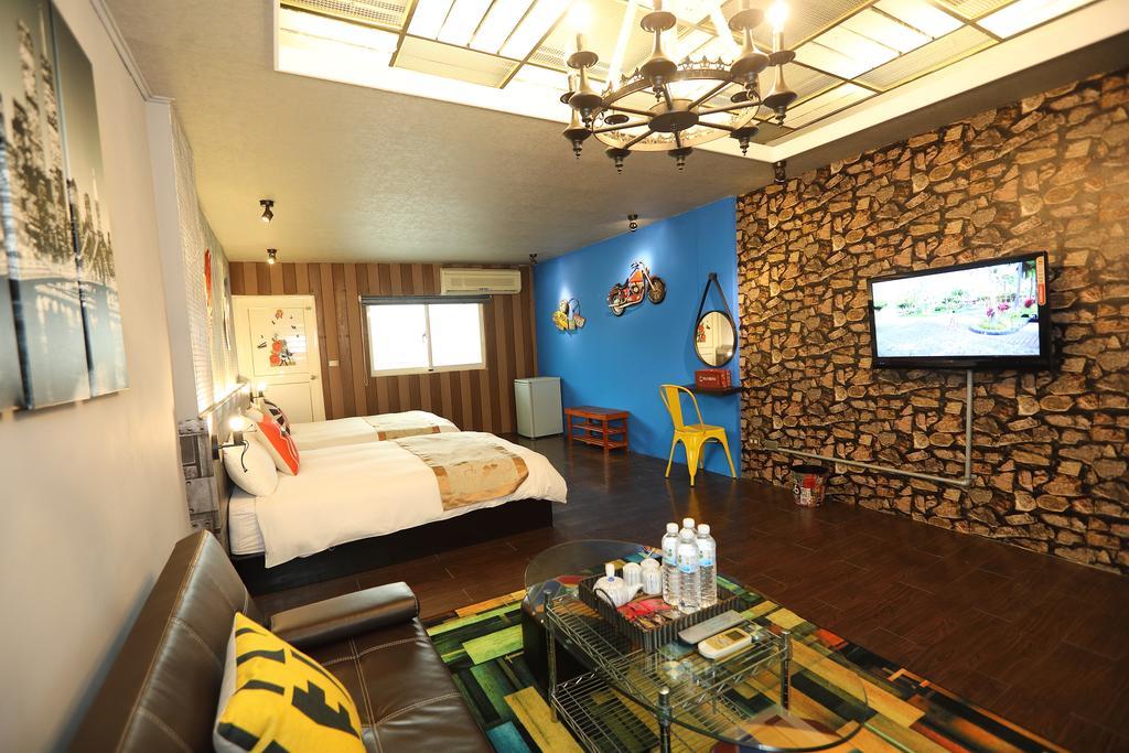 First Place B&B Hualien stad Exteriör bild