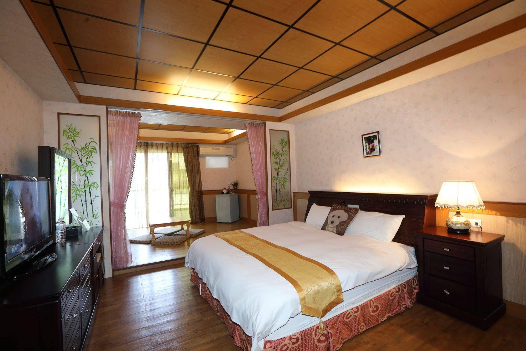 First Place B&B Hualien stad Exteriör bild