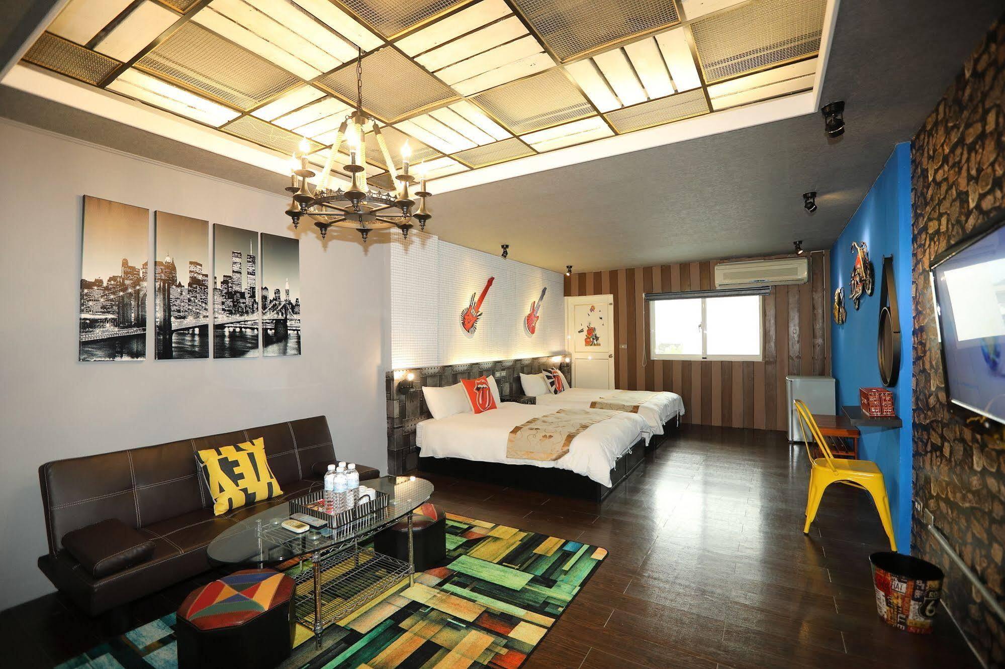 First Place B&B Hualien stad Exteriör bild