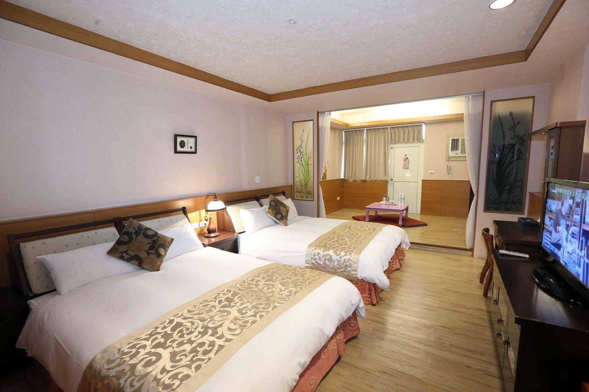 First Place B&B Hualien stad Exteriör bild
