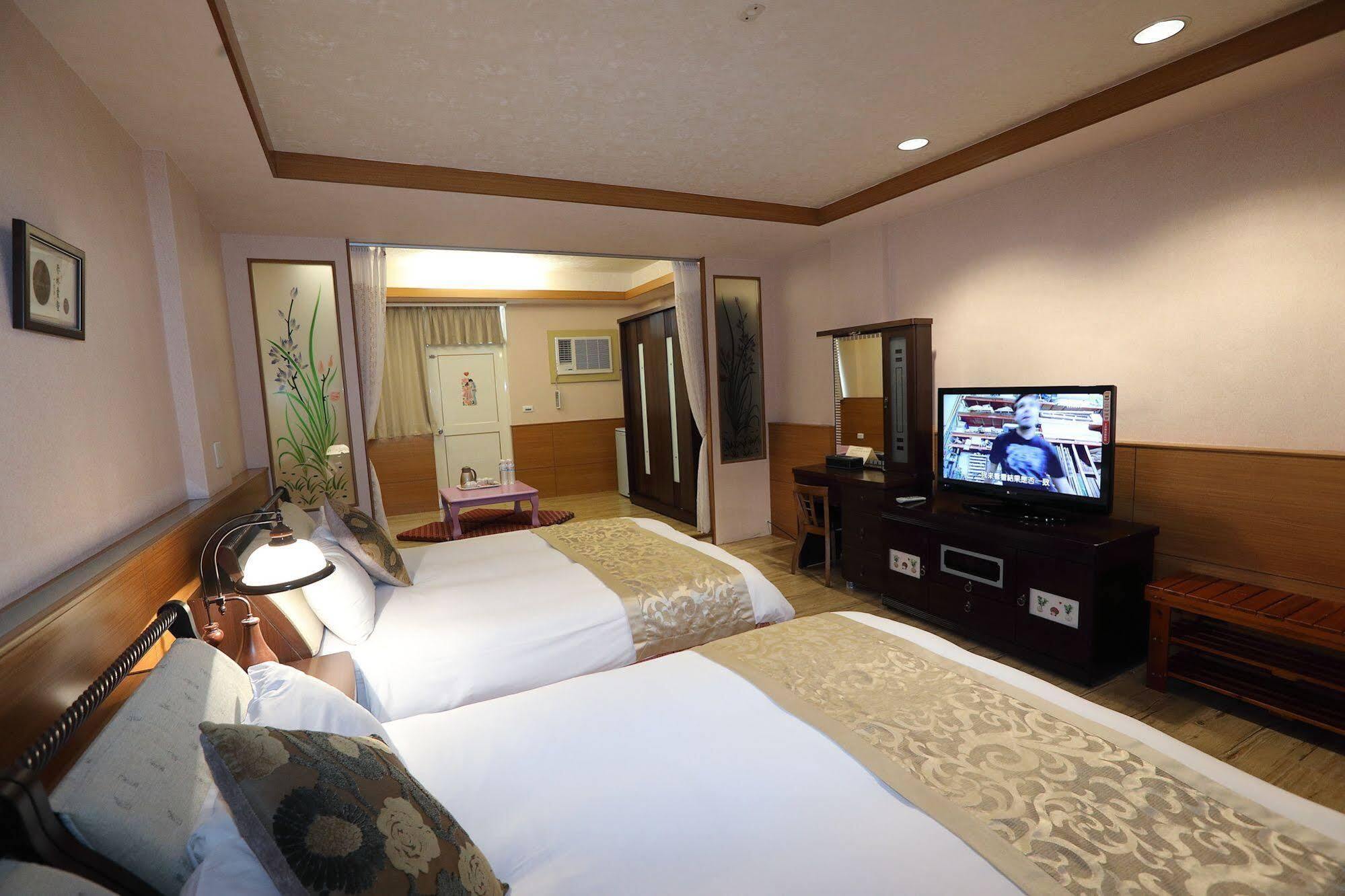 First Place B&B Hualien stad Exteriör bild