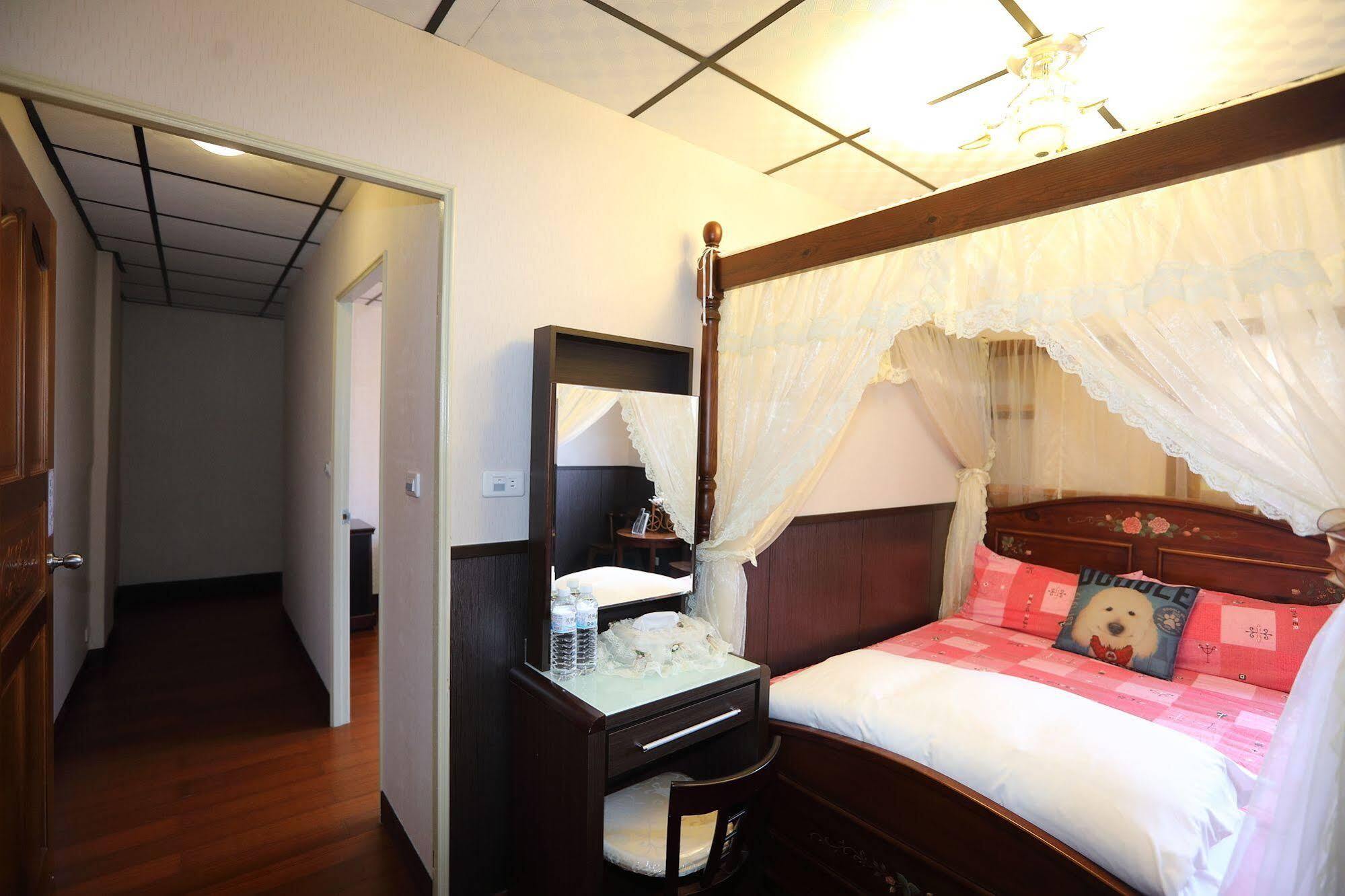 First Place B&B Hualien stad Exteriör bild